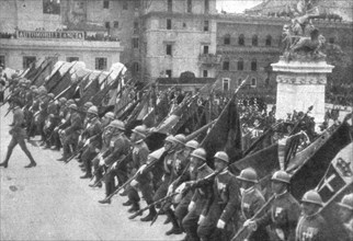 'Les "journees de la victoire" a Rome; le 3 novembre 1920, a Rome, au monument de..., 1920. Creator: D Anderson.