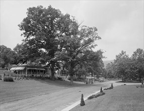 Georgia Row, White Sulphur Springs, W. Va., between 1910 and 1920. Creator: Unknown.