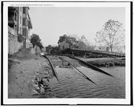 Top of plane, Morris and Essex canal, Boonton, N.J., between 1890 and 1901. Creator: Unknown.