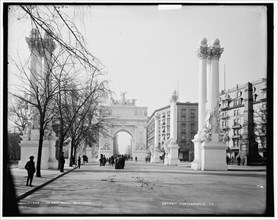 Dewey Arch, New York, between 1899 and 1901. Creator: Unknown.