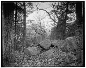 Near Winona Cliff, Delaware Water Gap, between 1890 and 1901. Creator: Unknown.