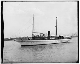 Yacht Halcyon, between 1905 and 1915. Creator: Unknown.