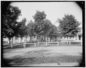 Bay View Hotel, Bay View, Mich., between 1890 and 1901. Creator: Unknown.