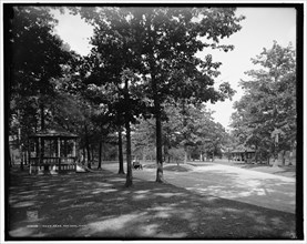 Hoyt Park, Saginaw, Mich., c1908. Creator: Unknown.