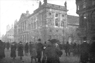 'La Nouvelle Europe; la guerre civile a Berlin; les facades mitraillees du Marstall..., 1918. Creator: Unknown.