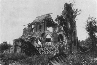 'Les ruines reconquises: eglises de villages, dans la Somme; l'eglise de Frise', 1916. Creator: Unknown.