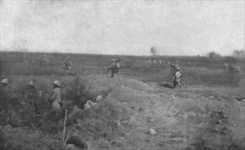 'Episodes de l'offensive de la Somme; le 2 juillet, dans la region d'Herbecourt: depart de..., 1916. Creator: Unknown.