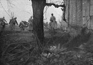 'Notre attaque du 16 avril 1917; le depart d'une vague d'assaut', 1917. Creator: Unknown.