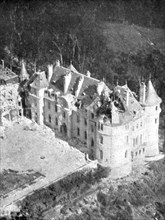 'La Replique de Foch: Au Sud-ouest de Soissons; le chateau de Maucreux, pres de Faverolles..., 1918. Creator: Unknown.