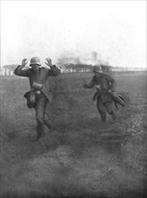 'Notre Artillerie d'Assaut; La Replique de Foch: Au Sud-ouest de Soissons; "Kamarad !"..., 1918. Creator: Unknown.