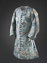 Man’s "bizarre" silk sleeved waistcoat, France, c.1715. Creator: Unknown.