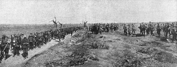 ''L'Attaque Britannique du 25 septembre 1916; La concentration des renforts diriges sur la ligne de  Creator: Unknown.