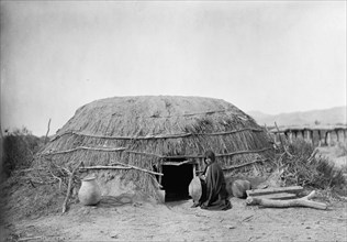Pima ki (primitive home), Pima, Arizona], 1907, c1907. Creator: Edward Sheriff Curtis.