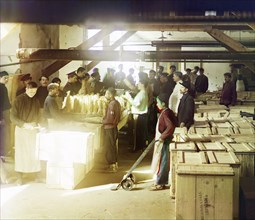 Packaging department, Borzhom, between 1905 and 1915. Creator: Sergey Mikhaylovich Prokudin-Gorsky.