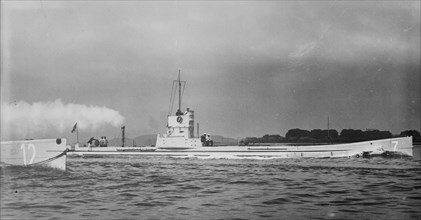 Submarine "U-7" at full speed, between c1914 and c1915. Creator: Bain News Service.