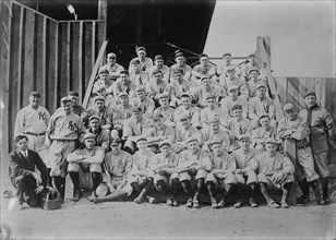 New York AL team photo (baseball)], 1916. Creator: Bain News Service.