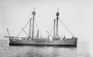Light ship, 1914. Creator: Bain News Service.