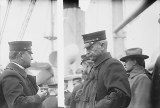 Maj. Neville, Col. J.E. Mahoney, 1914. Creator: Bain News Service.
