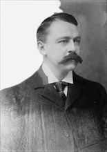 L. Bedell, 1910. Creator: Bain News Service.