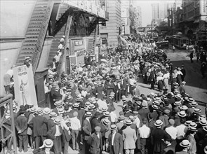 Crowds waiting for Johnson in N.Y., between c1910 and c1915. Creator: Bain News Service.