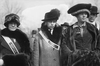 Suffrage parade - Mrs. Mary Bair, Mr[s]. W. Albert Wood, and Mrs. R.S. [i.e., Richard Coke]..., 1913 Creator: Bain News Service.