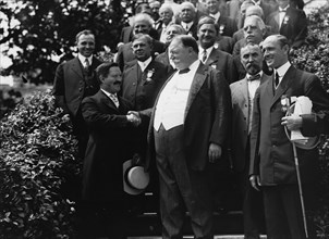 Taft and Notification Comm. at Wh. House, 1912. Creator: Bain News Service.