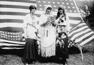 Virginia Pritchard, Sue Spiller, Gertrude Watson, c1915. Creator: Bain News Service.