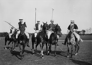 Edwards, Freake, and others -- Polo, between c1910 and c1915. Creator: Bain News Service.