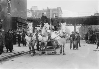 Hook and ladder #7, between c1910 and c1915. Creator: Bain News Service.