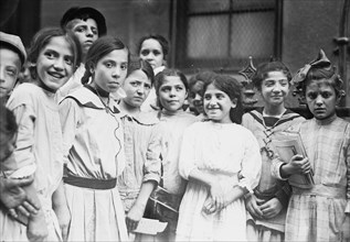 N.Y. school - Italians, between c1910 and c1915. Creator: Bain News Service.