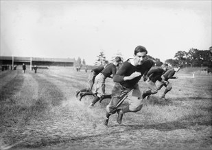 Practice, Yale, 1913. Creator: Bain News Service.