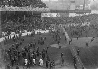 World Series 1913, after 3rd game, Polo Grounds, NY (baseball), 1913. Creator: Bain News Service.