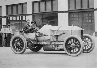 Mercedes Racer, between c1910 and c1915. Creator: Bain News Service.