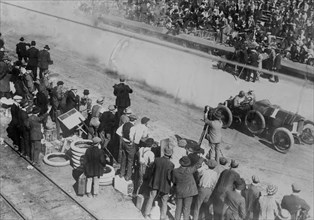 Starting Vanderbilt Cup Race, 1914. Creator: Bain News Service.