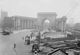 Manhattan Bridge, between c1915 and c1920. Creator: Bain News Service.