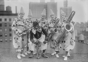 Brown Bros., between c1915 and c1920. Creator: Bain News Service.