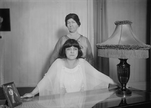 Rosa Ponselle & Anna Ryan, between c1915 and c1920. Creator: Bain News Service.