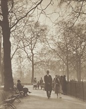 St James's Park. From the album: Photograph album - London, 1920s. Creator: Harry Moult.