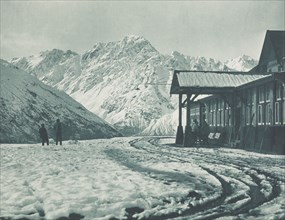 Early morning, The Hermitage, Mt Cook district. From the album: Record Pictures of New Zealand,1920s Creator: Harry Moult.