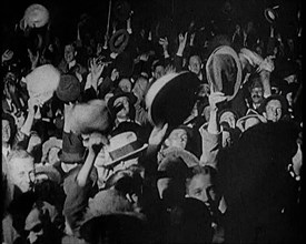 Crowds Cheering in Trafalgar Square, London, 1922. Creator: British Pathe Ltd.