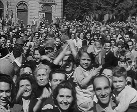 Italian Civilians Cheering, 1944. Creator: British Pathe Ltd.