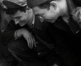 American Airmen Gambling Over a Game, 1943-1944. Creator: British Pathe Ltd.