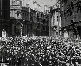 A Crowd Listening to Lord Beaverbrook Giving a Speech in Support of the USSR, Birmingham, 1942.  Creator: British Pathe Ltd.