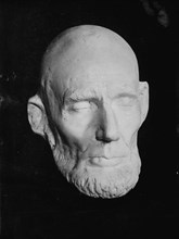 Lincoln Life Mask, between c1915 and c1920. Creator: Bain News Service.