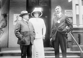 Lafe Gleason & wife & J. Jaeckel, between c1910 and c1915. Creator: Bain News Service.