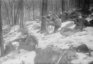 N.Y. Nat'l Guard manouevres, Peekskill, 1915. Creator: Bain News Service.