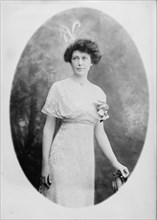 Mrs. Gordon Knox Bell, between c1910 and c1915. Creator: Bain News Service.