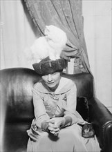 Mrs. R.F. Armstrong & Kilravock Donna-Mafalda [cat], between c1915 and c1920. Creator: Bain News Service.