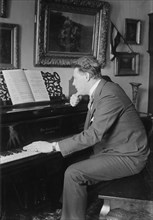 Carl Braun at piano, between c1915 and c1920. Creator: Bain News Service.