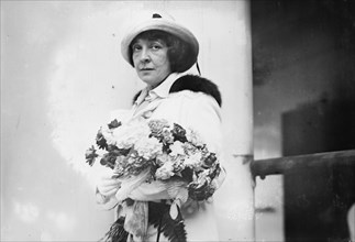 Olga Nethersole, 1914. Creator: Bain News Service.